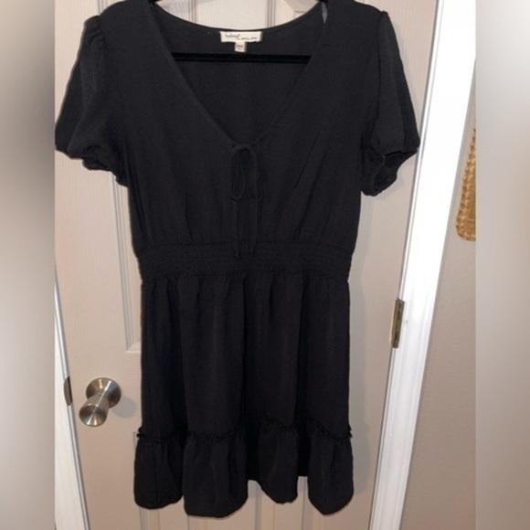 Bebop Black Dress - Picture 1 of 9
